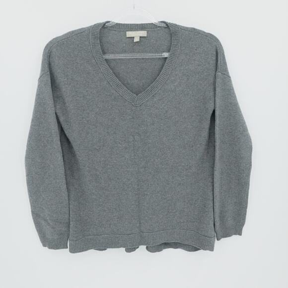 Banana Republic Sweaters - Banana Republic Sweater Womens M Gray Touch of Cashmere Preppy Minimalist V Neck